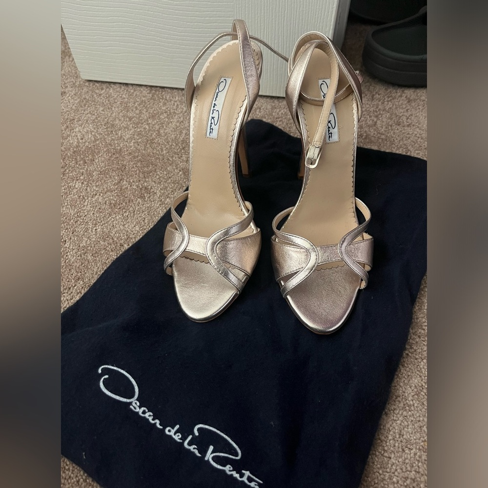 Oscar de la Renta heels